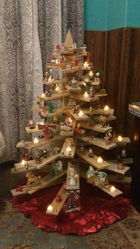 DIY Pallet Christmas Trees