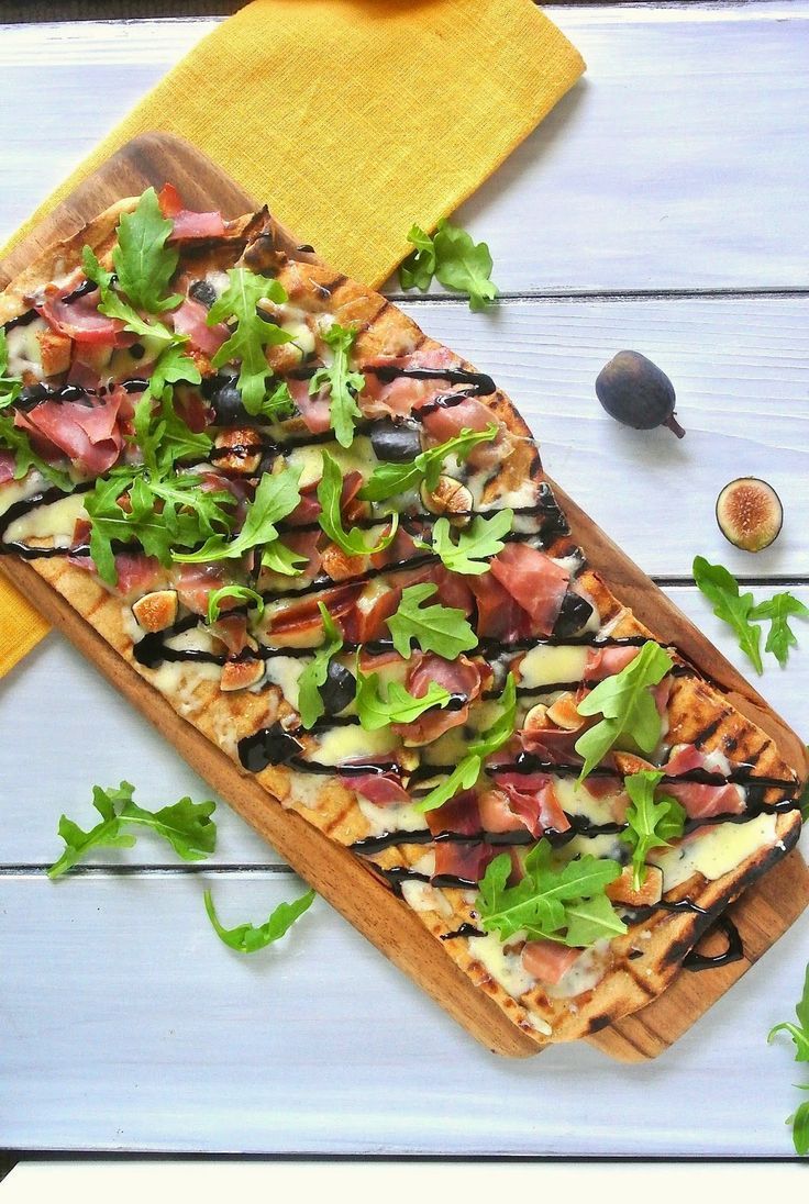 Fig and Prosciutto Flatbread