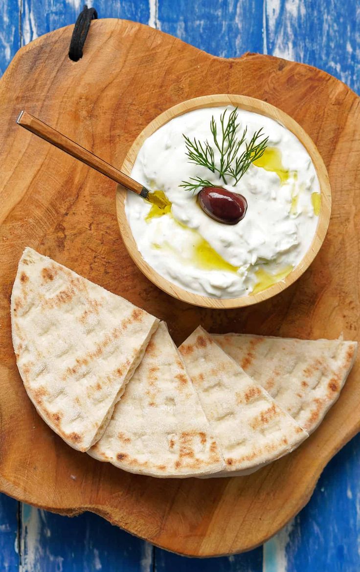 Greek Tzatziki with Pita