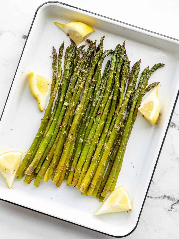 Lemon Garlic Roasted Asparagus