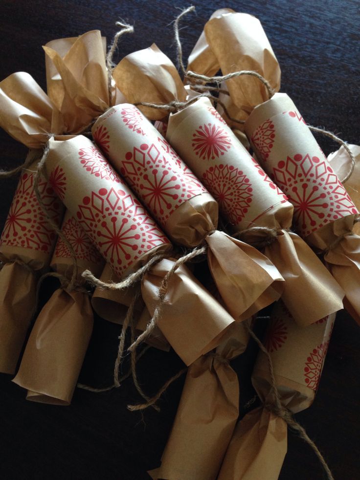 Novelty Christmas Crackers