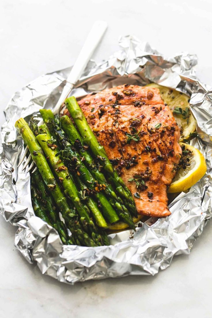 Salmon & Asparagus Foil Packets