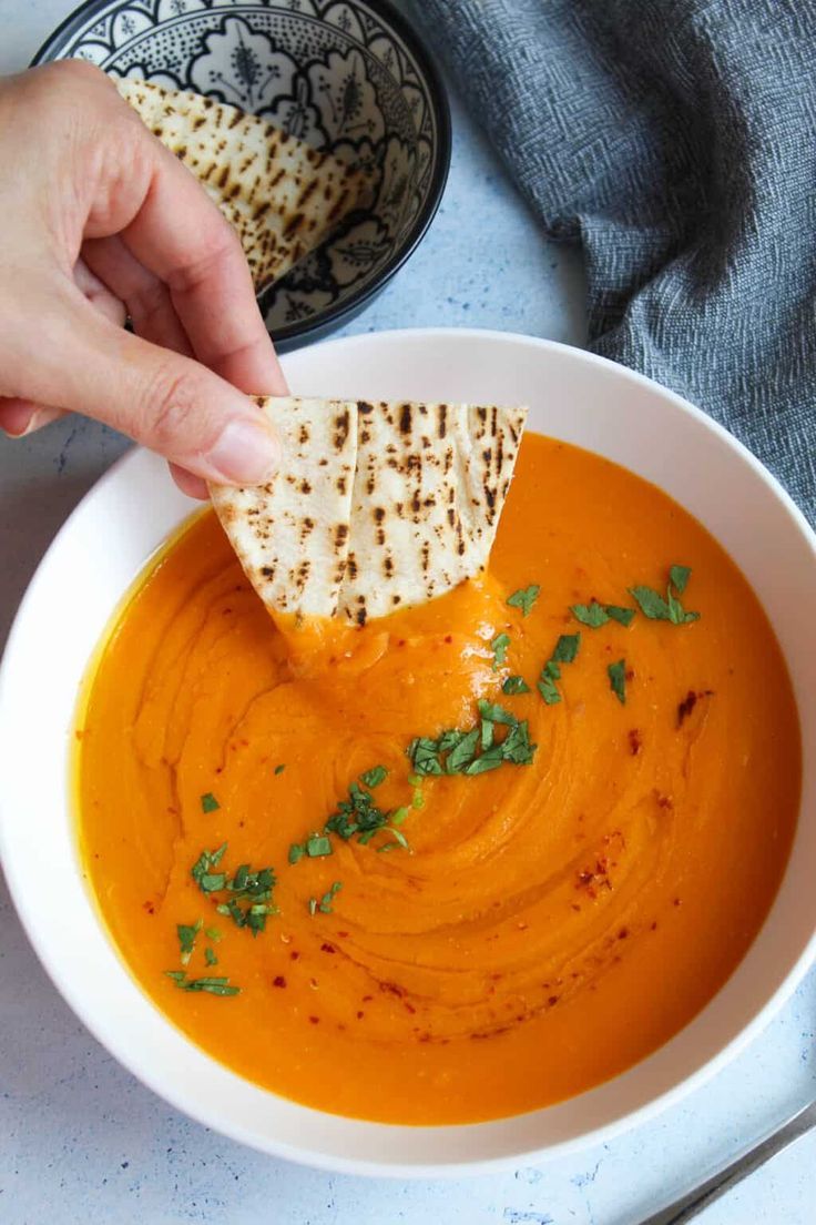 Turkish Lentil Soup (Mercimek Çorbası)