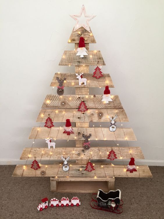 Wooden Ornament Tree