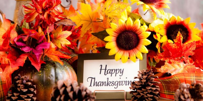 16 Stunning Garden Decor Ideas to Celebrate Thanksgiving