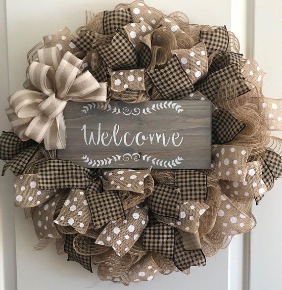 2. Burlap Ribbon Wreath