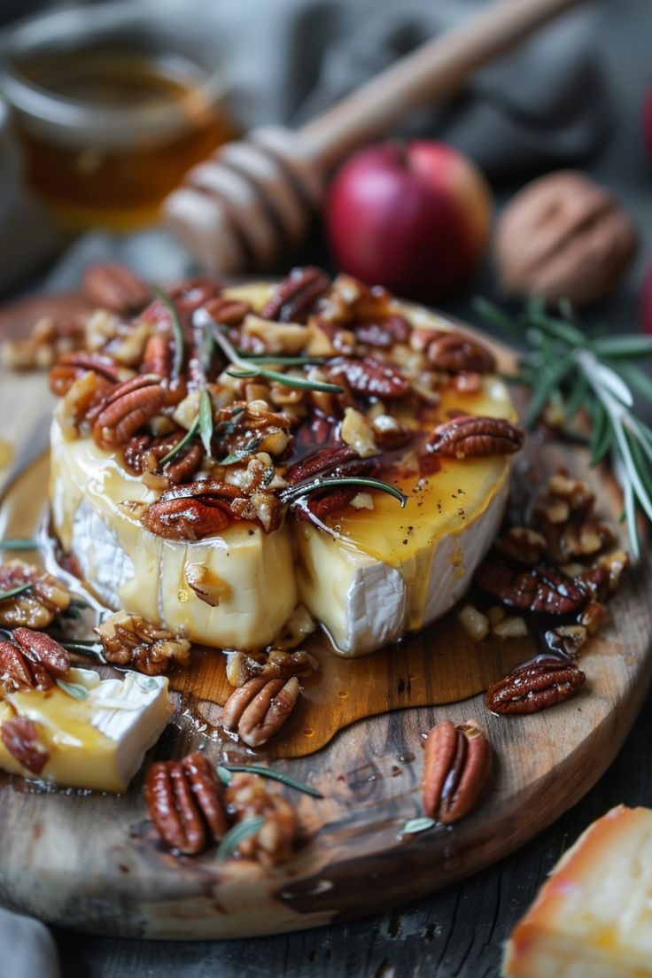 Baked Brie with Pecans and Honey