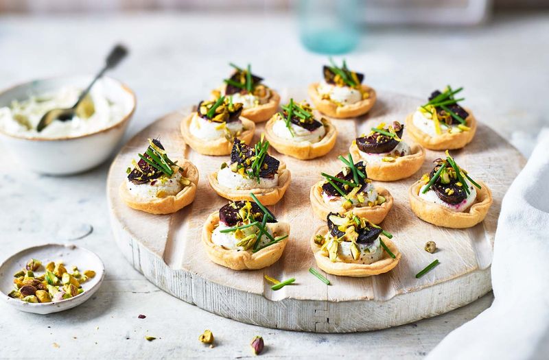 Beet and Goat Cheese Salad Cups