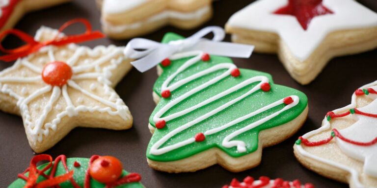 Create Magical Moments with 38 Yummy Christmas Cookies Perfect for the Season