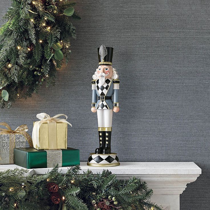 Nutcracker Figurines