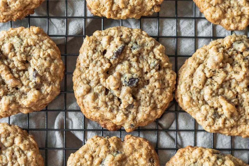 Oatmeal Raisin Cookies