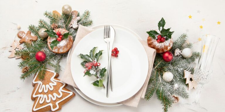 14 Dazzling Christmas Table Decor Ideas to Transform Your Holiday Feast