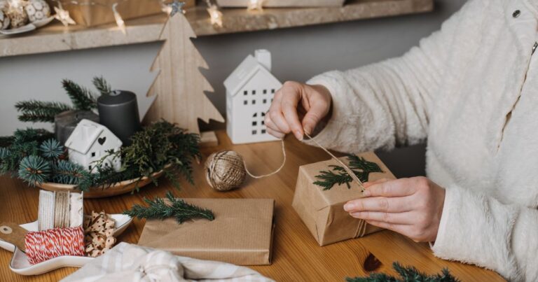 20 Simple DIY Christmas Gifts That Will Delight Everyone