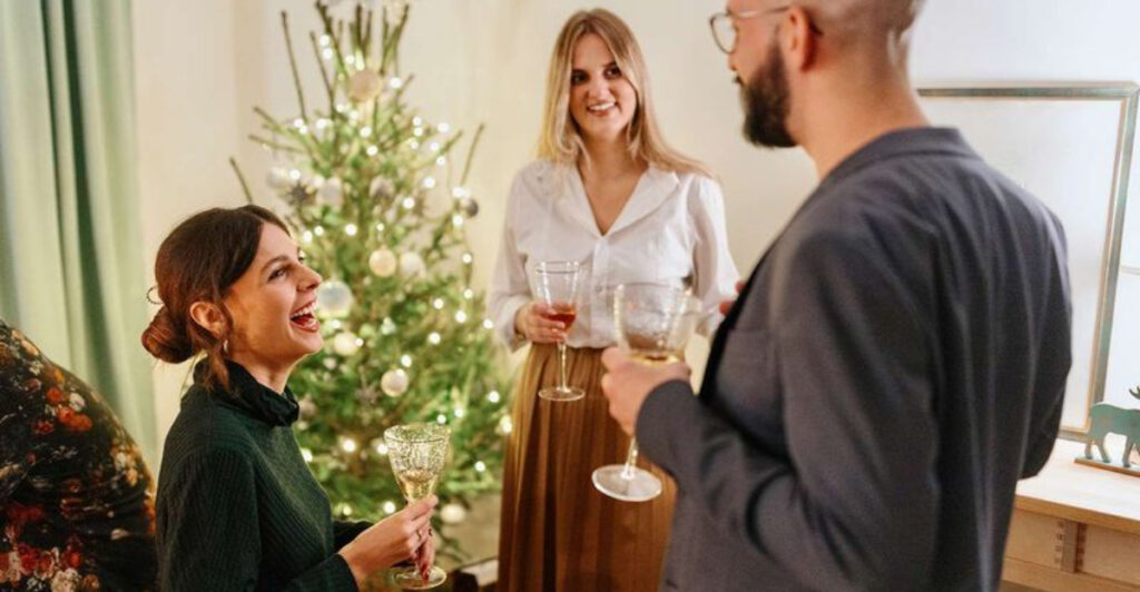 7 Holiday Hosting Mistakes to Avoid, According to Etiquette Experts