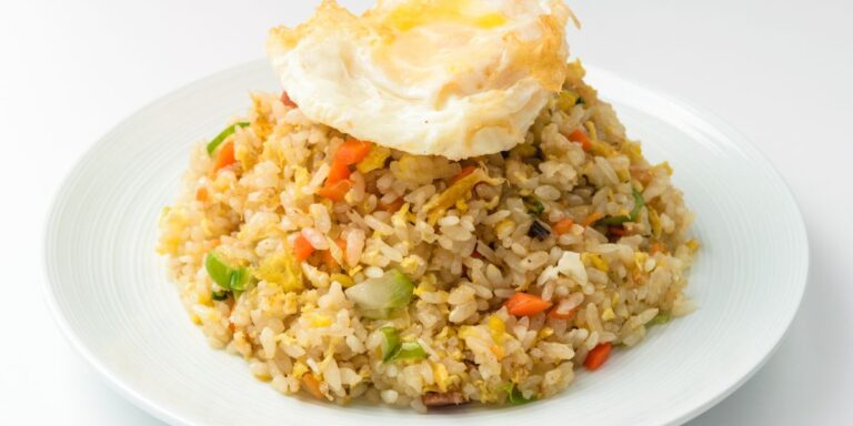 9 Shocking Liquids Used Instead of Water for Cooking Rice