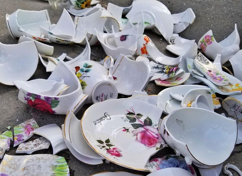 Breaking Plates in Denmark