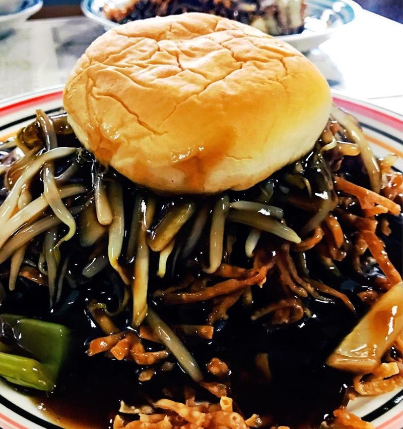 Chow Mein Sandwich