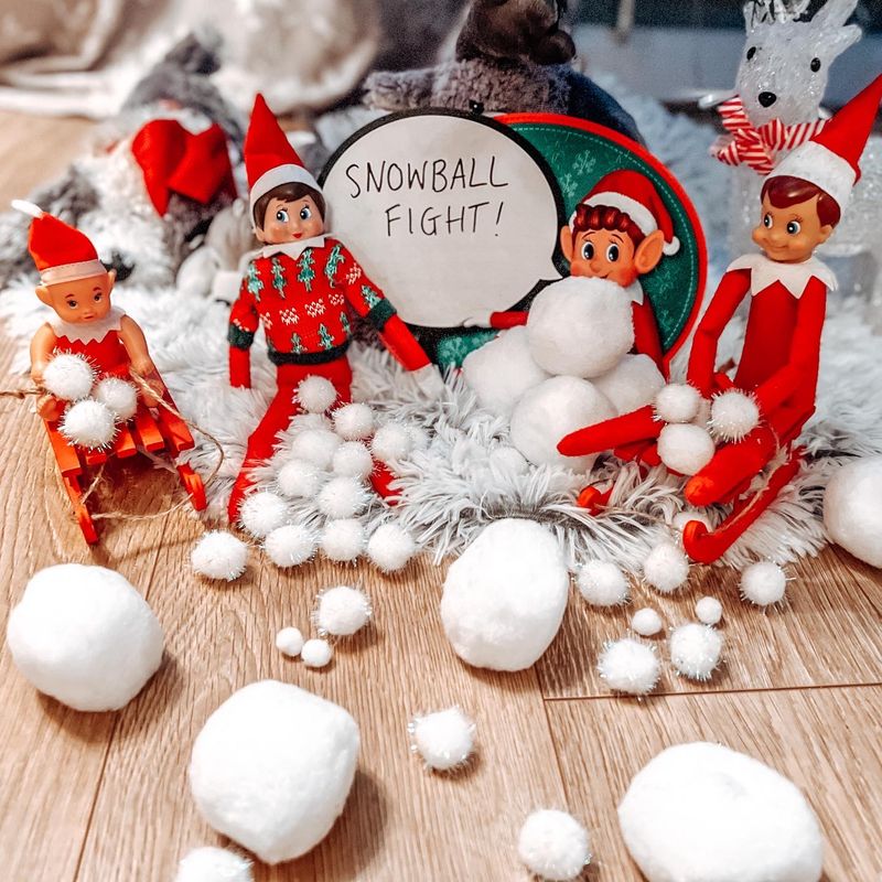 Elf Snowball Fight