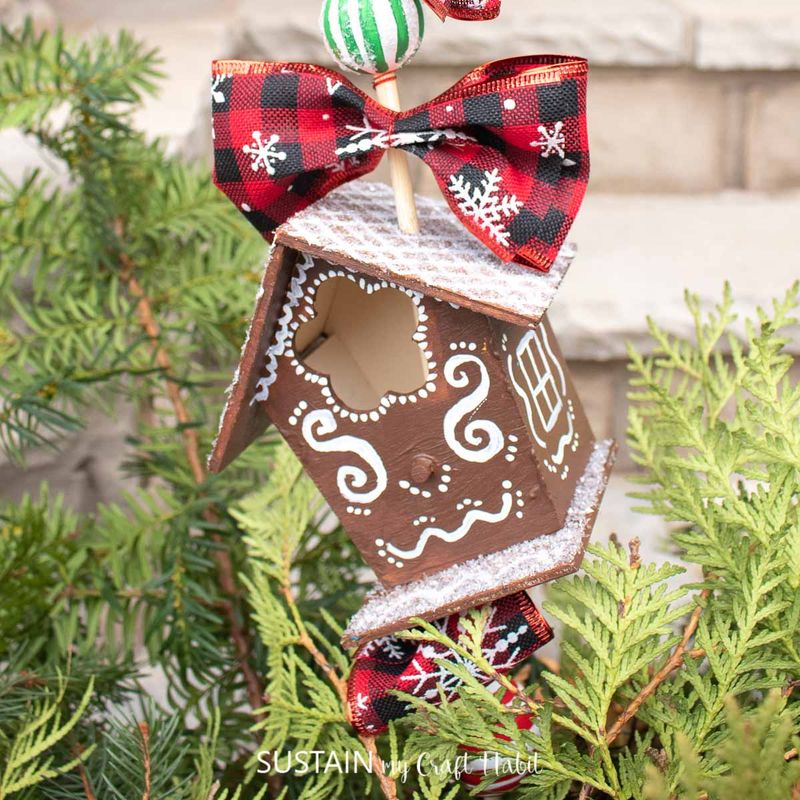 Gingerbread House Hanging Pot