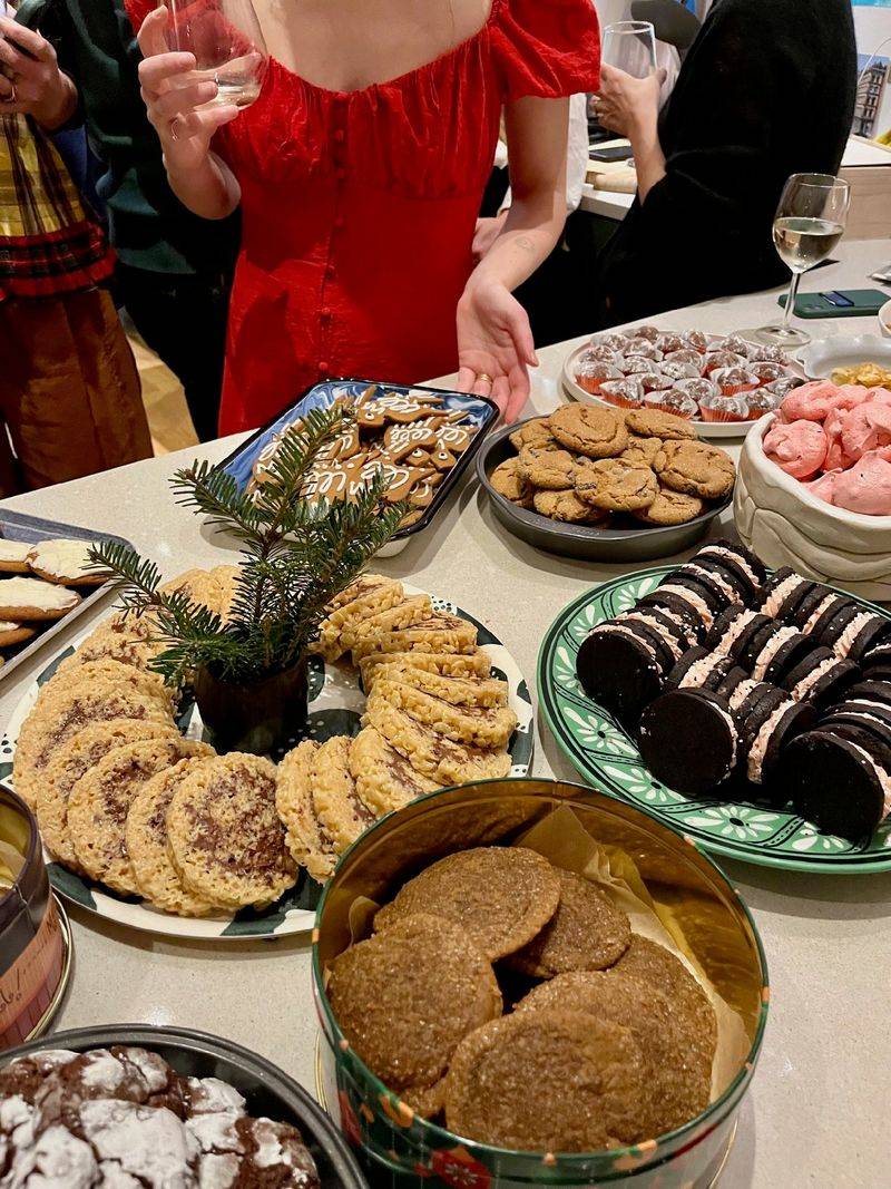 Host a Cookie Swap Party