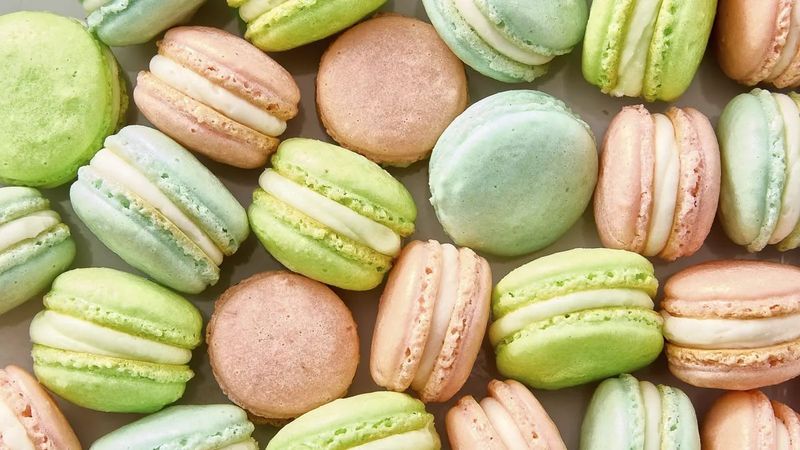 Macaron Elegance