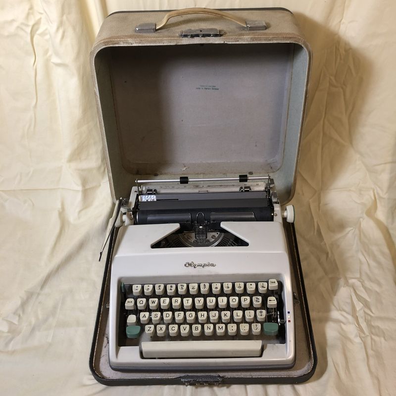 Manual Typewriters