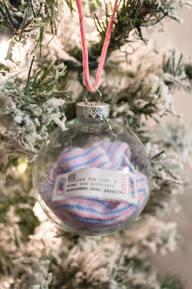 Memory Keepsake Bauble