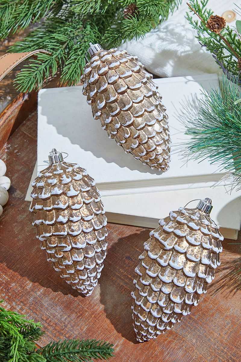 Natural Pine Cone Decorations