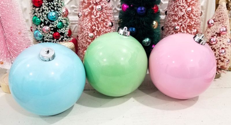 Pastel Baubles