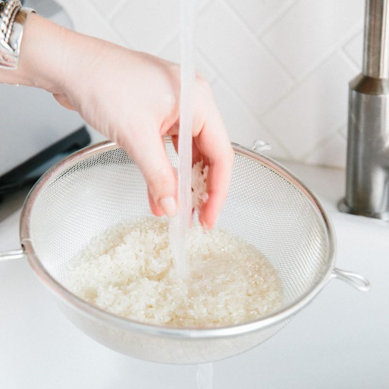 Rinsing Rice Thoroughly