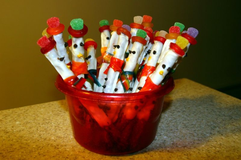 Snowman Pretzel Rods