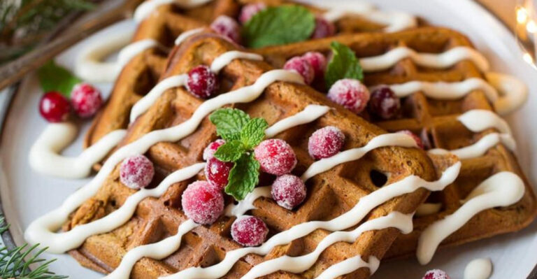 Start Your Christmas Day Right: 25 Fun and Festive Breakfasts!
