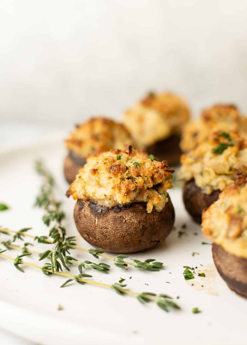 Stuffed Mushrooms with Garlic and Herbs