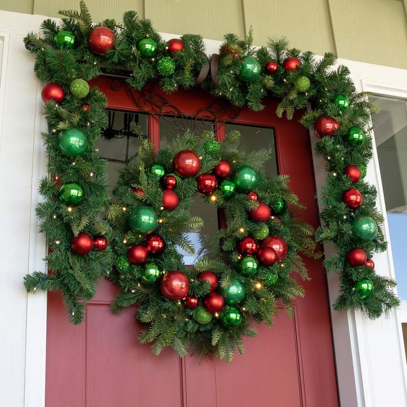 Traditional Red and Green