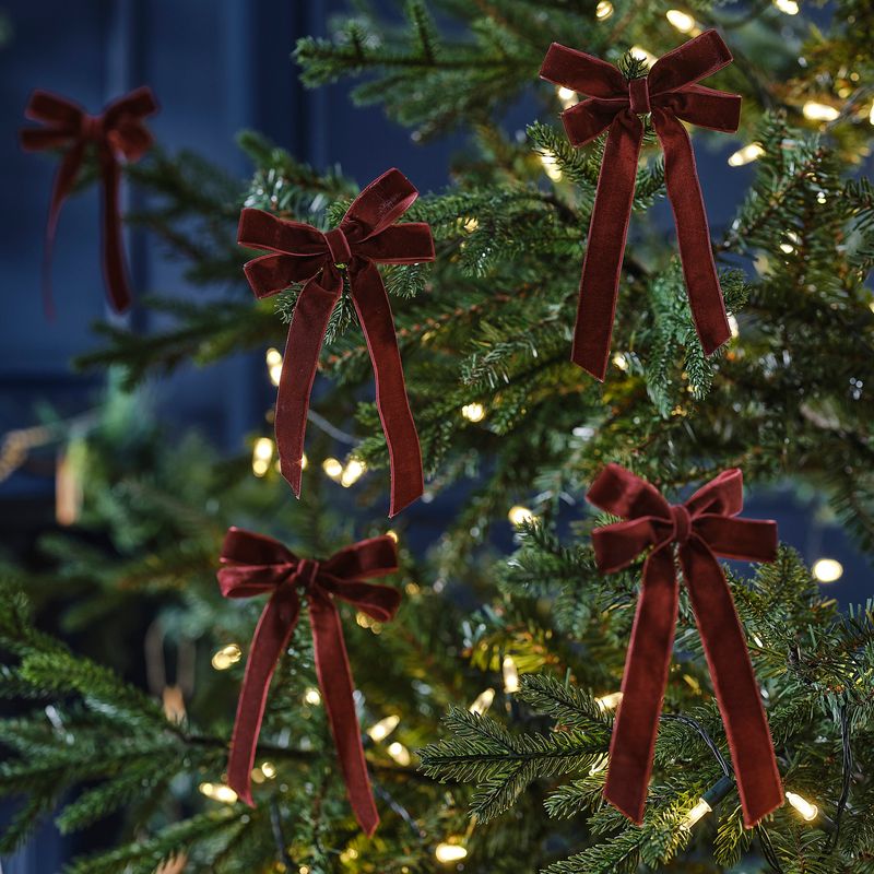 Velvet Ribbon Garlands