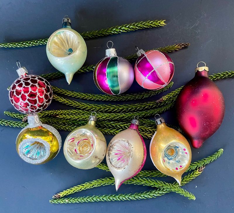 Vintage Charm Baubles