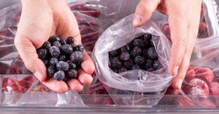 13 Unexpected Advantages of Freezing Blueberries