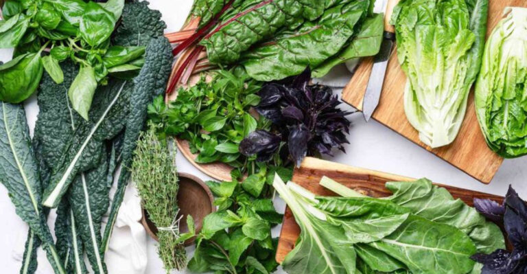 15 Incredible Benefits of Adding Leafy Greens to Your Diet