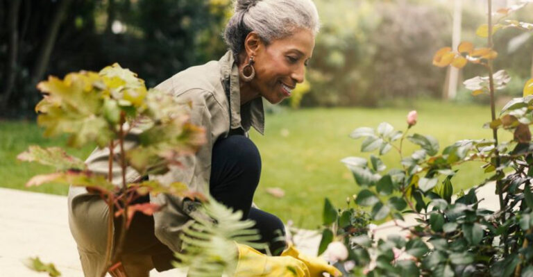 13 Surprising Ways Gardening Boosts Brain Health in Seniors