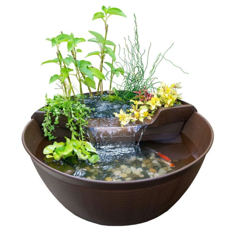 15 Beautiful Backyard Water Features Anyone Can Make Without Hiring a ...