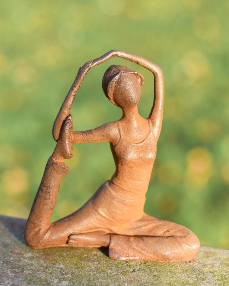 Sculpture Pose Practice