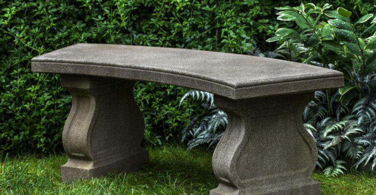 Create a Secluded Outdoor Retreat with Natural Plants