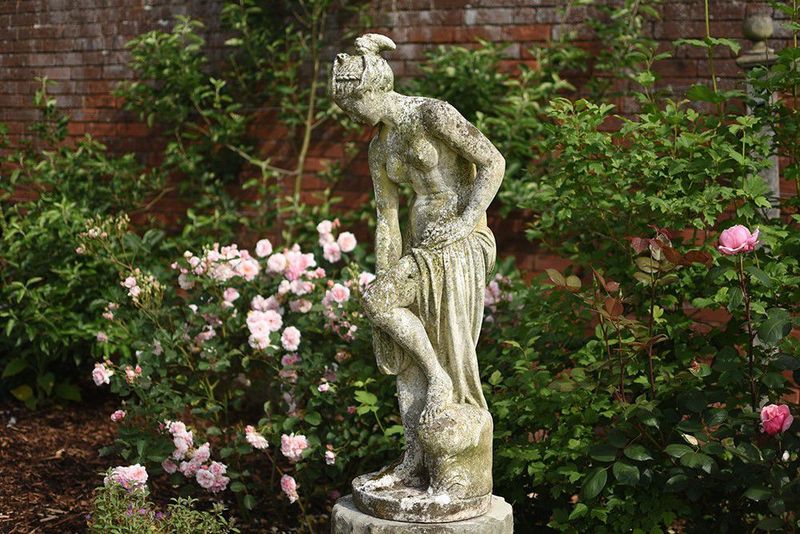 Garden Statues and Ornaments