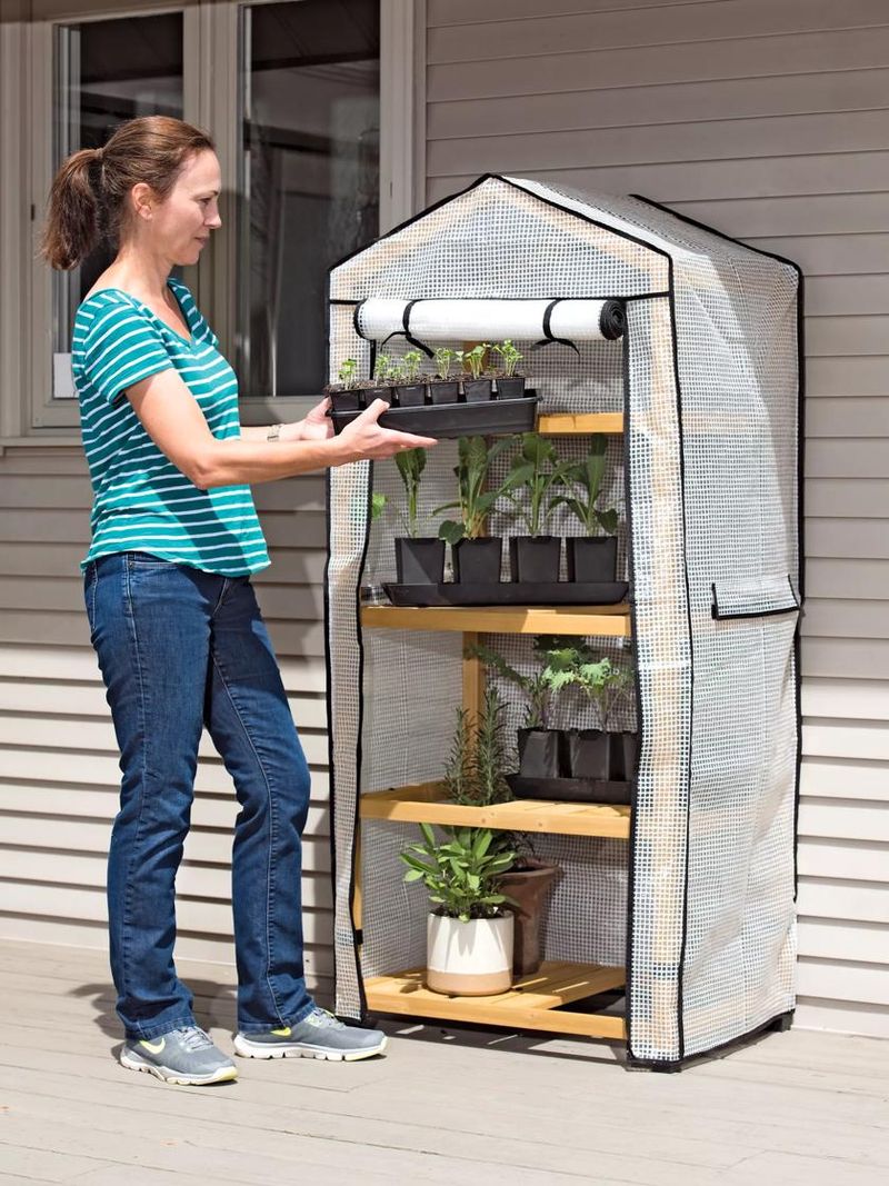 Compact Greenhouse