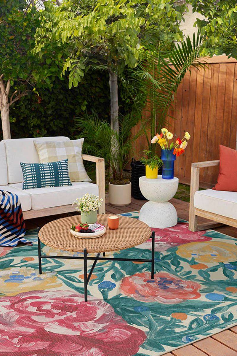 Outdoor Rugs for Visual Appeal