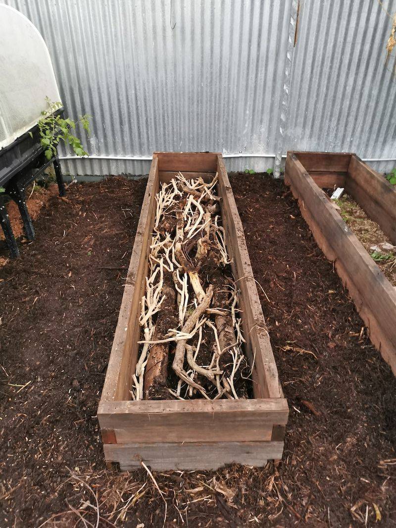 Compost-Powered Beds