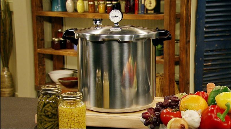 Pressure Cooker (For Sterilization)