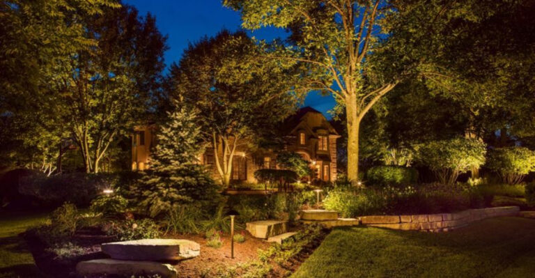 Skip These 5 Front Yard Mistakes – Try These 10 Rock and Mulch Ideas Instead