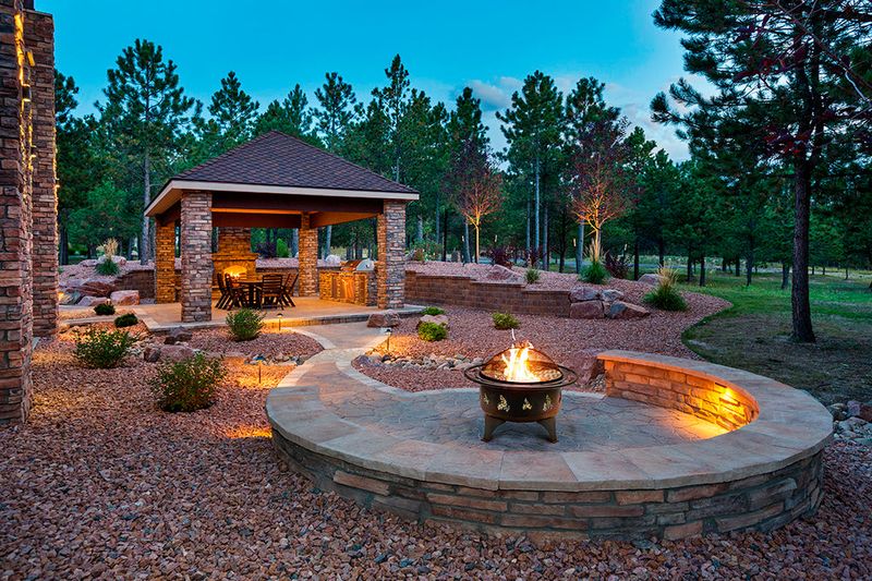 Fire Pits and Outdoor Fireplaces