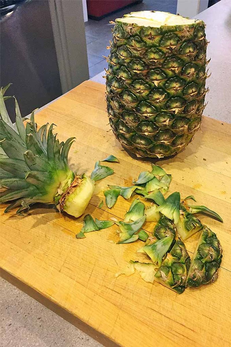 Pineapple Tops